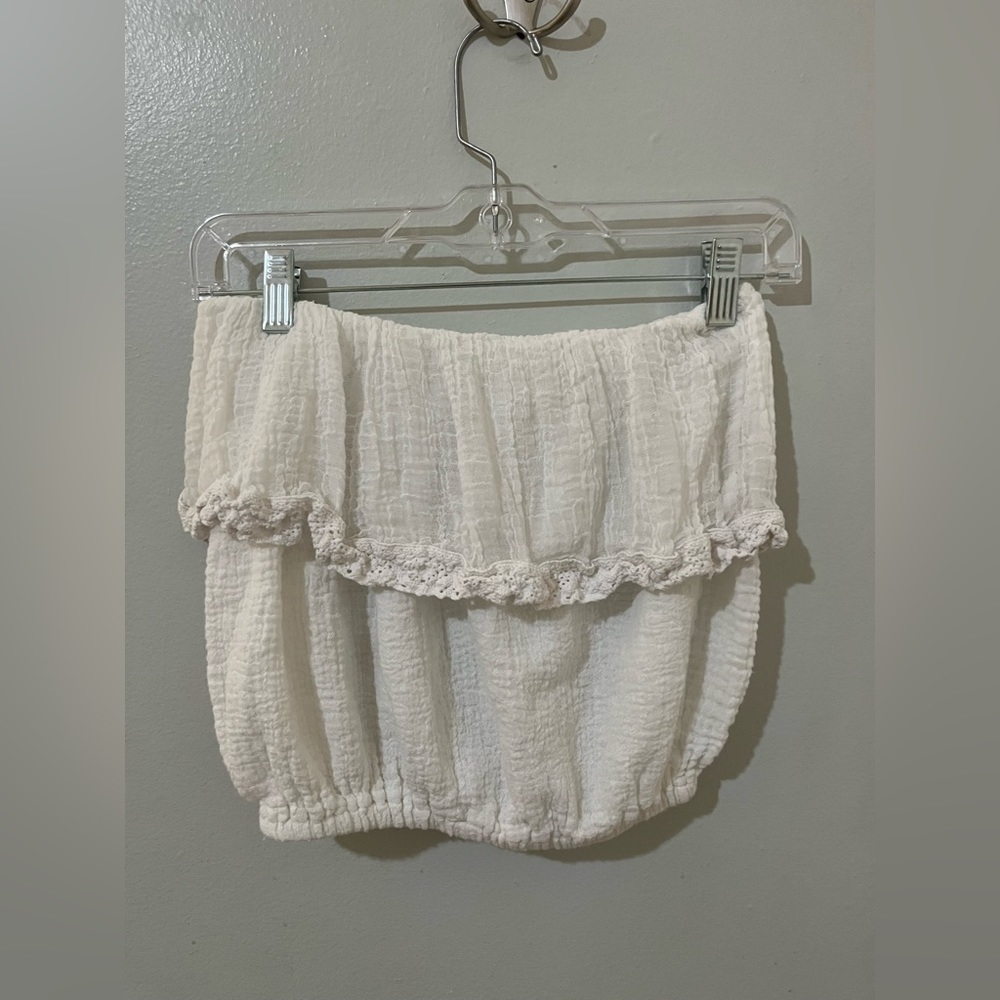 White strapless crop top with lace detailing
